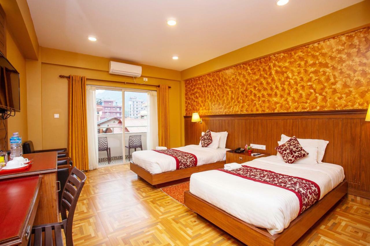 Hotel Iceland Pokhara Extérieur photo